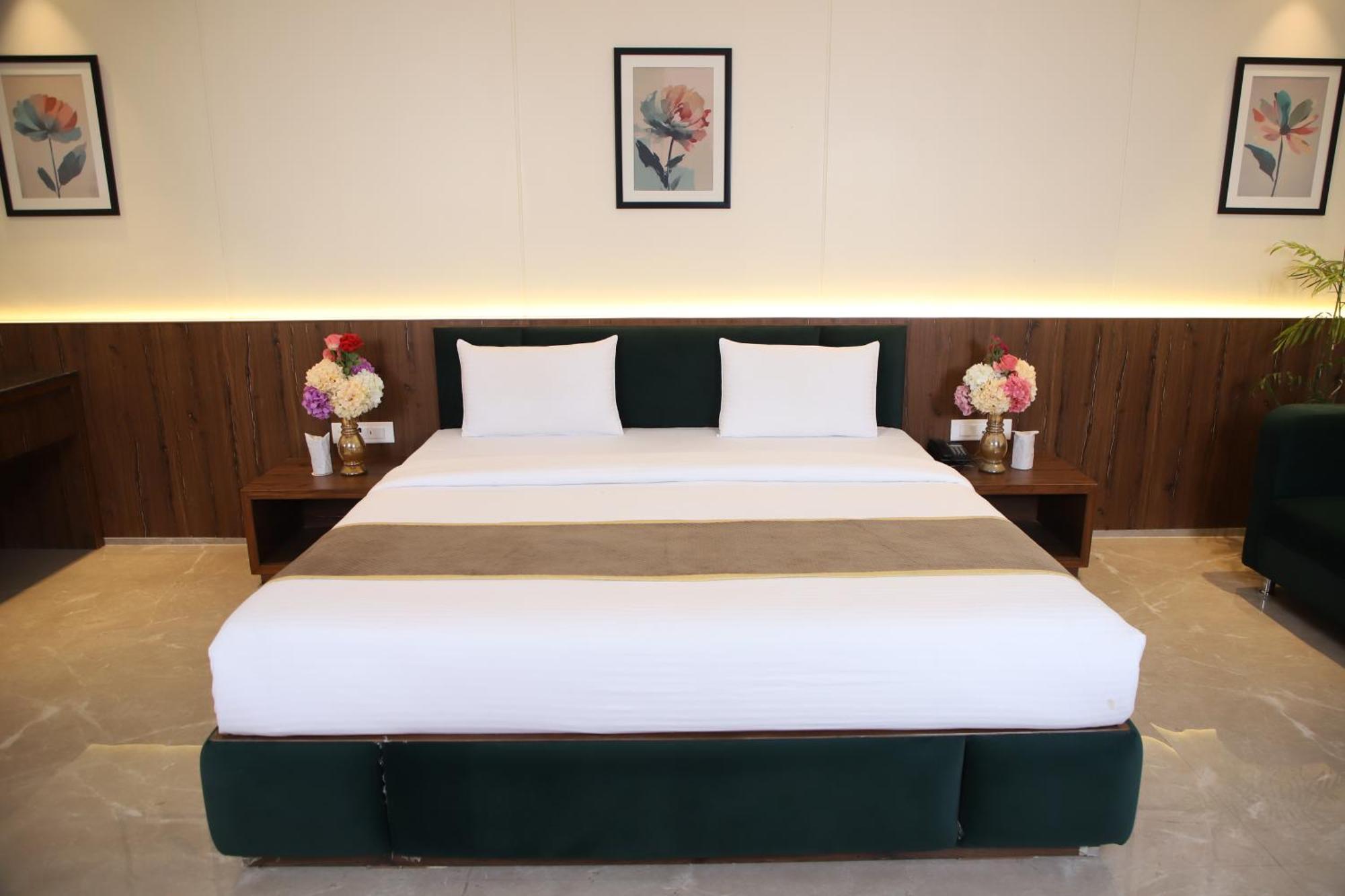 Pink Villa Boutique Hotel Meerut Exterior photo